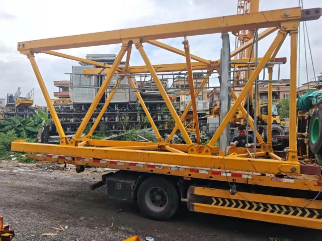6015/ 7015/ 7527/WA350 Used Tower Crane for Sell